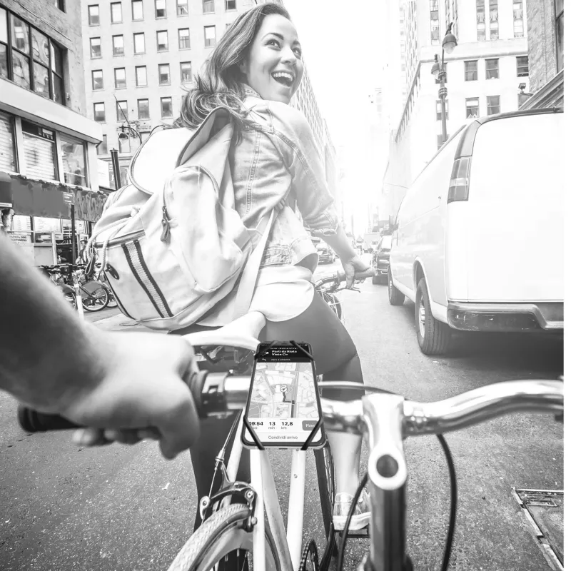 Celly Swipe Bike Passive holder Mobile phone/Smartphone Black