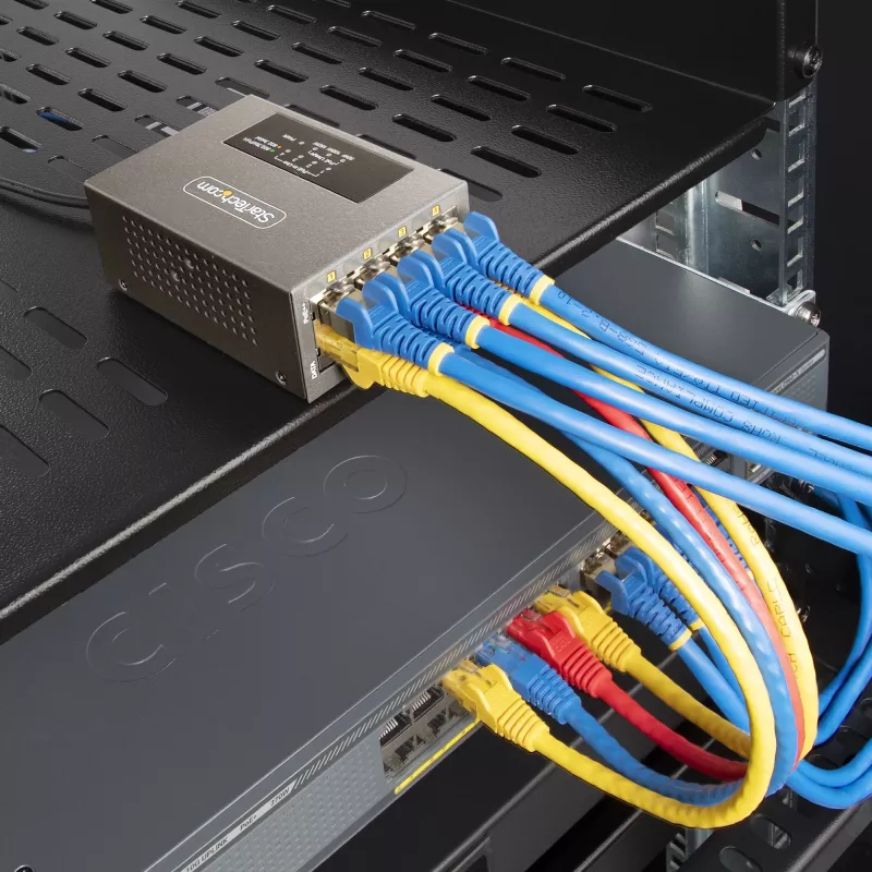 StarTech.com 4-Port Multi-Gigabit PoE++ Injector, 5/2.5/1G Ethernet (NBASE-T), PoE/PoE+/PoE++ (802.3af/802.3at/802.3bt), 160Watts Power Budget, Wall/DIN Rail Mountable, Unmanaged
