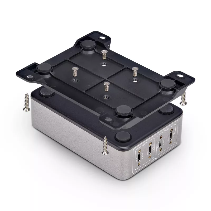 StarTech.com 4-Port Multi-Device USB-C Charger, 240W Total, Single Port 140W EPR, PD 3.1, Screw Locking Ports, Boardrooms, Bracket incl. for Surface Mounting