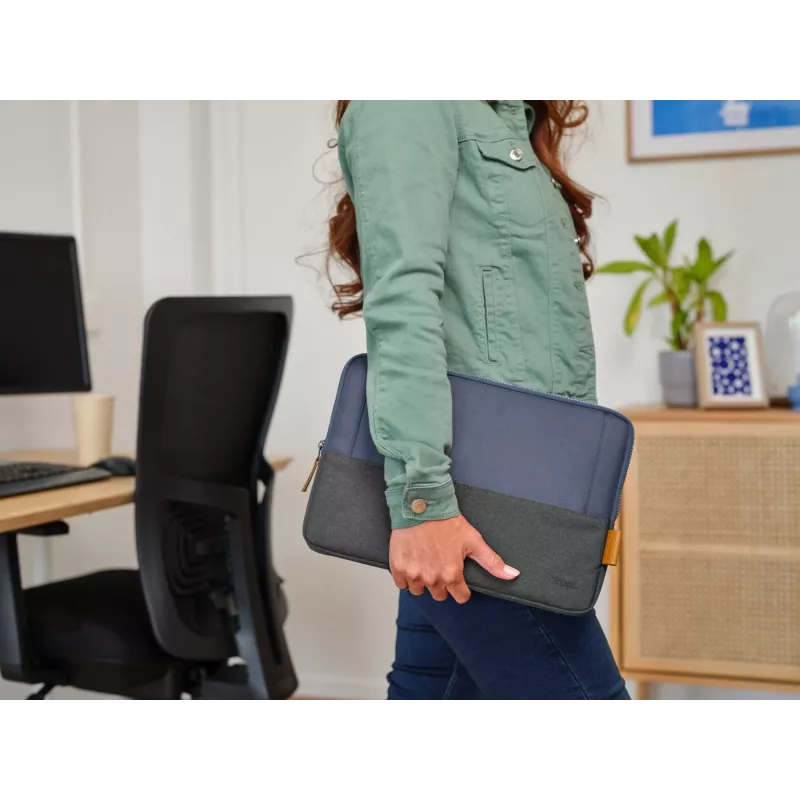Sleeve case Trust Lisboa 33.8 cm 13.3 inch Blue