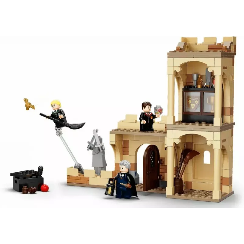 LEGO Harry Potter set Hogwarts First Flying Lesson 76395 with Harry and Draco minifigures