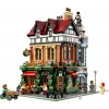 LEGO Icons building kit 10350 Tudor Corner House — 3,266 pieces, 8 minifigures, age 18+, 260×250×310 mm