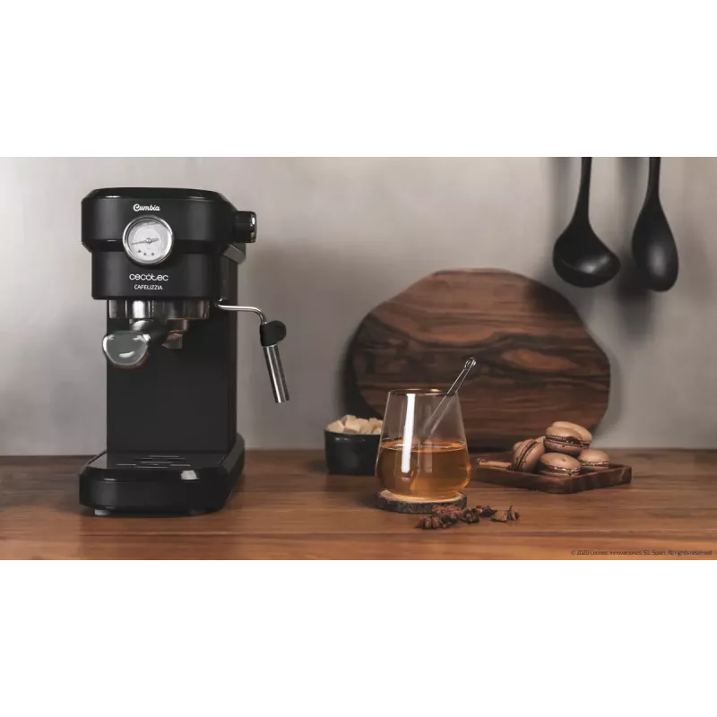 Cecotec Cafelizzia 790 Black Pro Espresso Machine, 1.2 L, 20 bar, Black