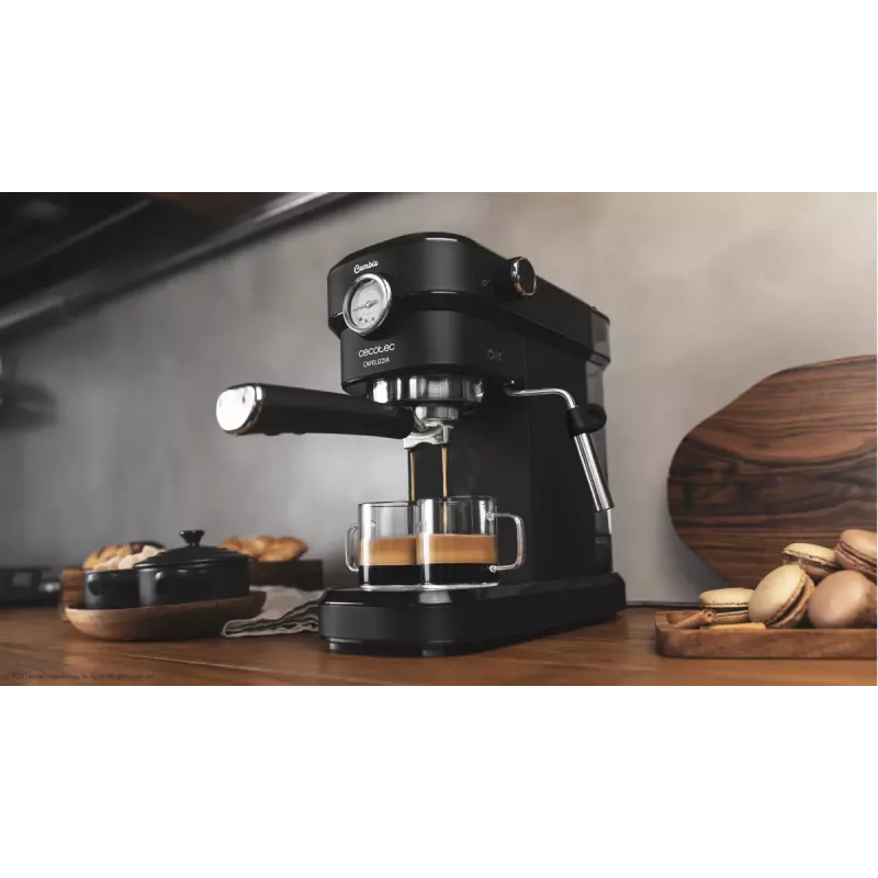 Cecotec Cafelizzia 790 Black Pro Espresso Machine, 1.2 L, 20 bar, Black