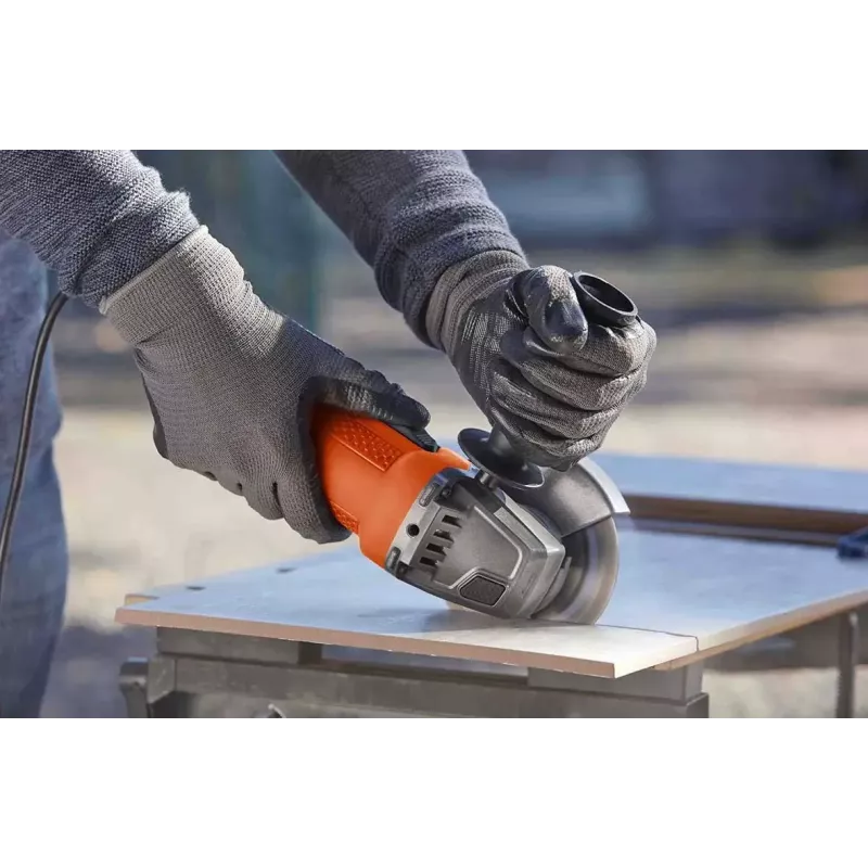 Angle Grinder Black & Decker BEG110-QS