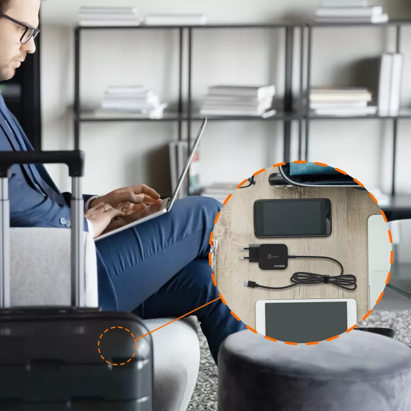 j5create JUP1565DCE3A-EN 67W GaN PD USB-C® Mini Charger with 3 Types of DC Connector - EU