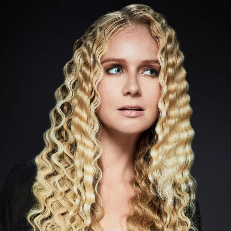 Revamp Progloss Deep Beach Waver Texturizing iron Warm Black 3 m