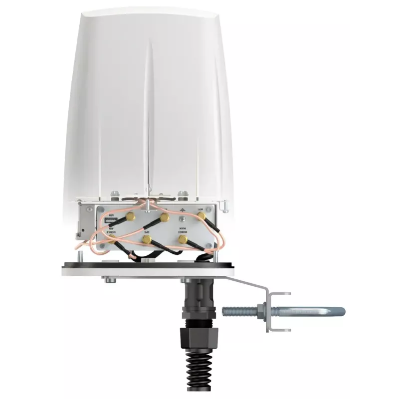 Omni-directional network antenna QuWireless QuSpot PoE/LAN 4 dBi, 0.694–6 GHz, vertical polarization