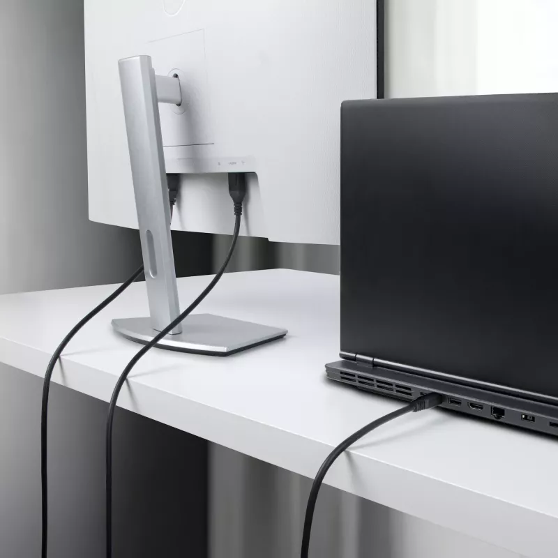 StarTech.com 10ft (3m) Mini DisplayPort to DisplayPort 1.4 Cable - 8K 60Hz/4K 120Hz HBR3 HDR, UHD mDP to DP 1.4 Cord, Ultra HD Monitor/Video Cable