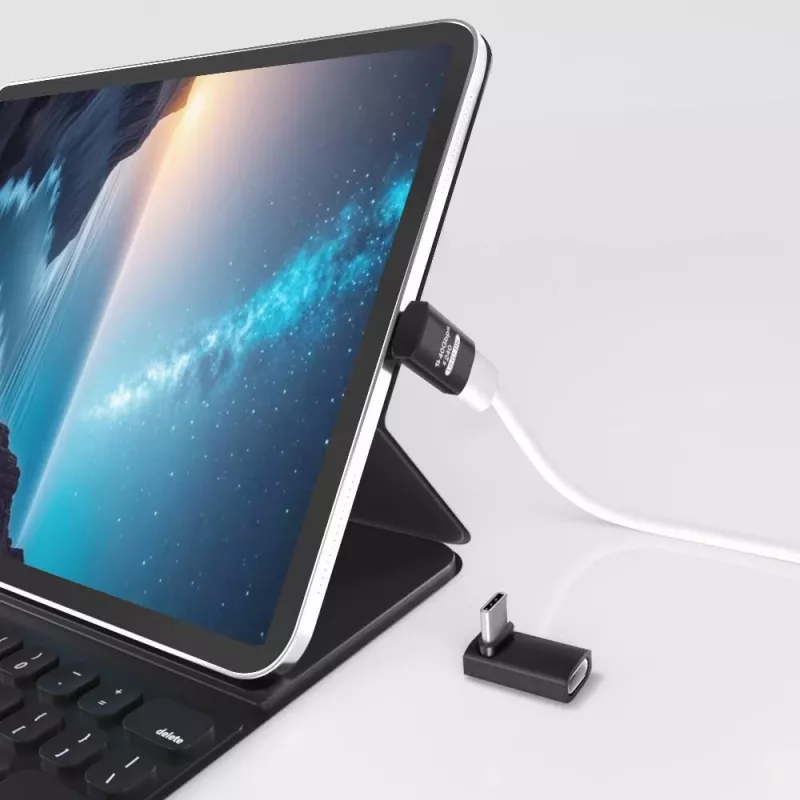 USB4 cable MicroConnect USB4-CCFAS90-240W — 240W Power Delivery, 40 Gbps data transfer, USB-C to USB-C