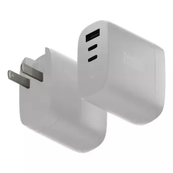 Fast GaN Charger Native Union Fast Gan Charger Pd 67W White Intl 2C1A USB‑C 2 ports 67W AC 100–240V protection against overcurrent overvoltage overheating