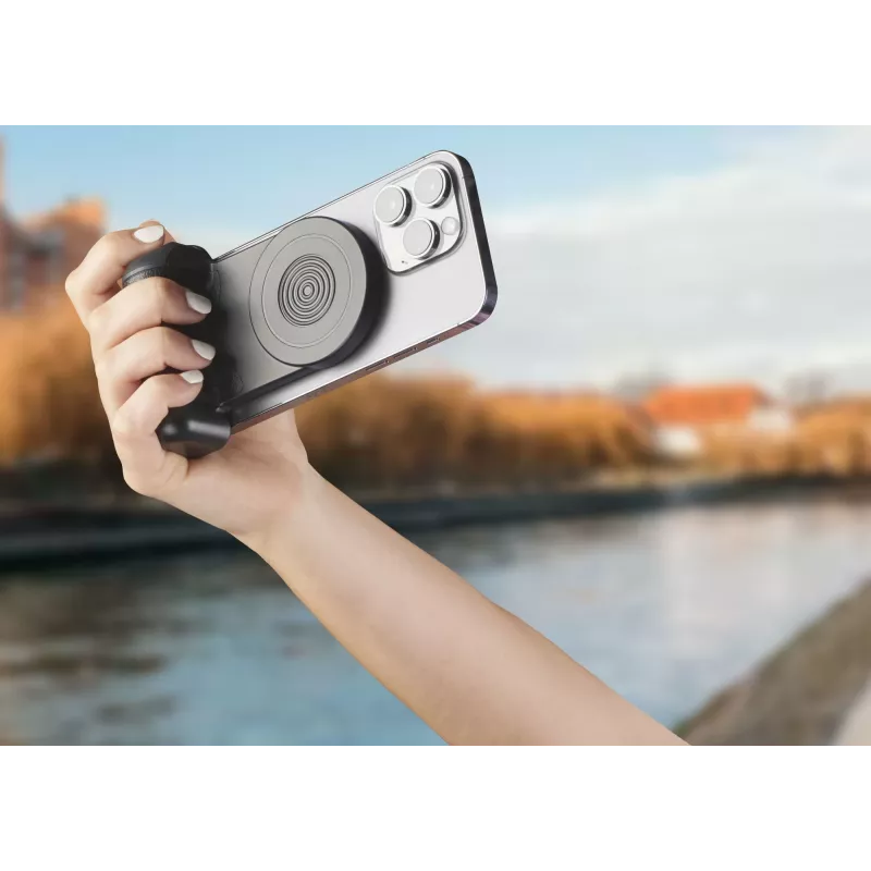 Cellularline Pics Mag Bluetooth magnetic holder for taking pictures with smartphones