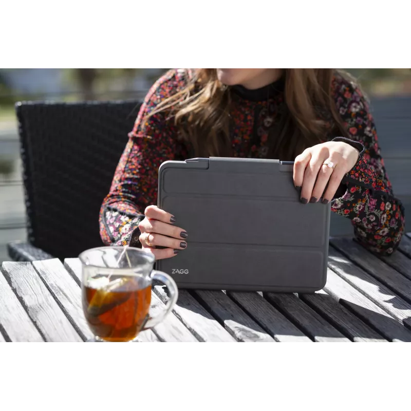 ZAGG Keyboard Pro Keys with Trackpad-Apple-iPad 10.2-Black/Gray-German