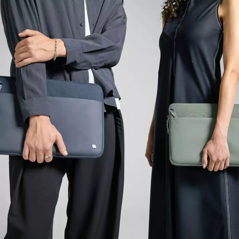 Incase A.R.C. Sleeve for With ReSpun 100% Recycled Polyester for 16-inch Laptop (M1-M4, 2021-2024)