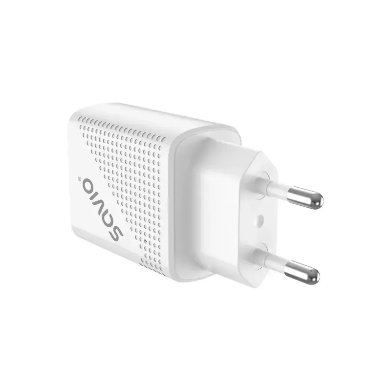 Indoor Charger SAVIO LA-04 USB Type-A & Type-C, 18W, PD 3.0 Quick Charge, 2x USB-A + 1x USB-C, 100–240V, white
