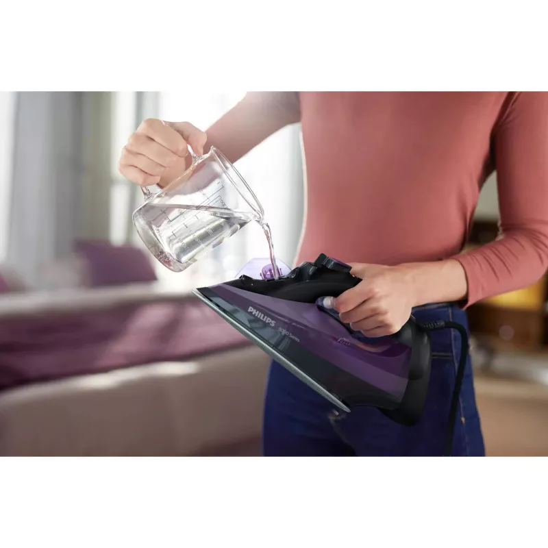 Steam iron Philips DST5030/80 — 2400 W, SteamGlide Plus soleplate, 0.32 L tank, 2 m cord