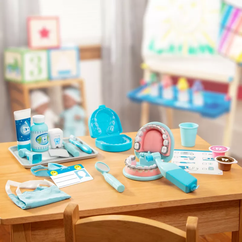 Toy dentist playset Spinmaster Melissa & Doug Super Smile Dentist, suitable from 3 years, multicolour
