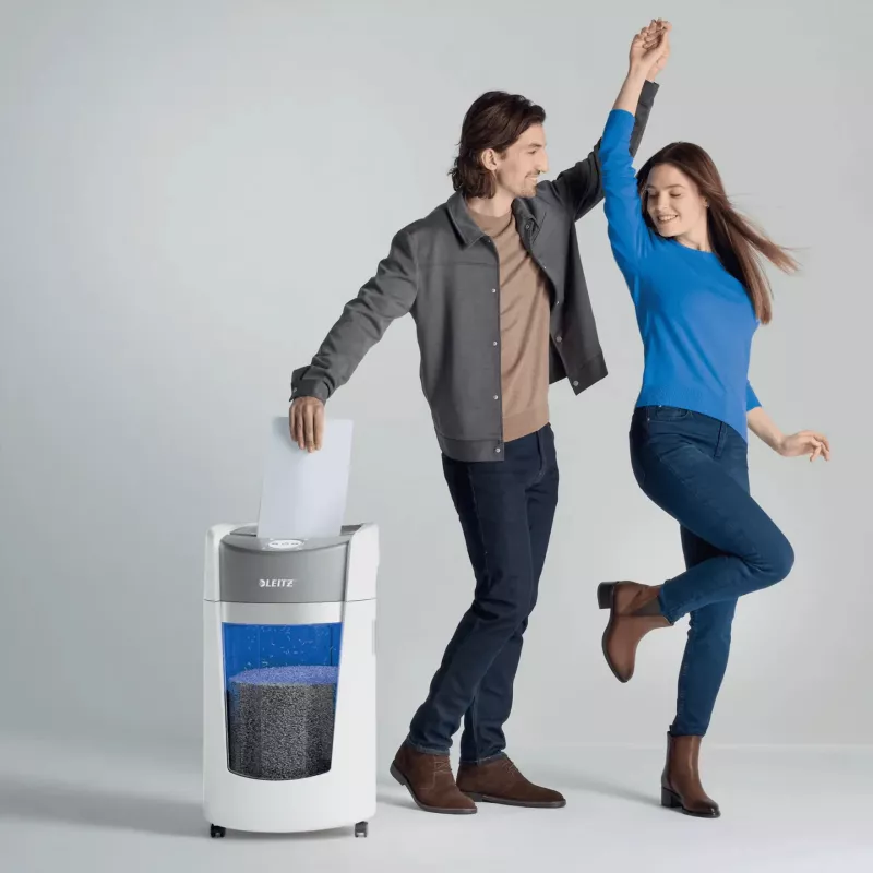 Leitz IQ OptiMax Office Micro Cut Paper Shredder Security P5 35L - White