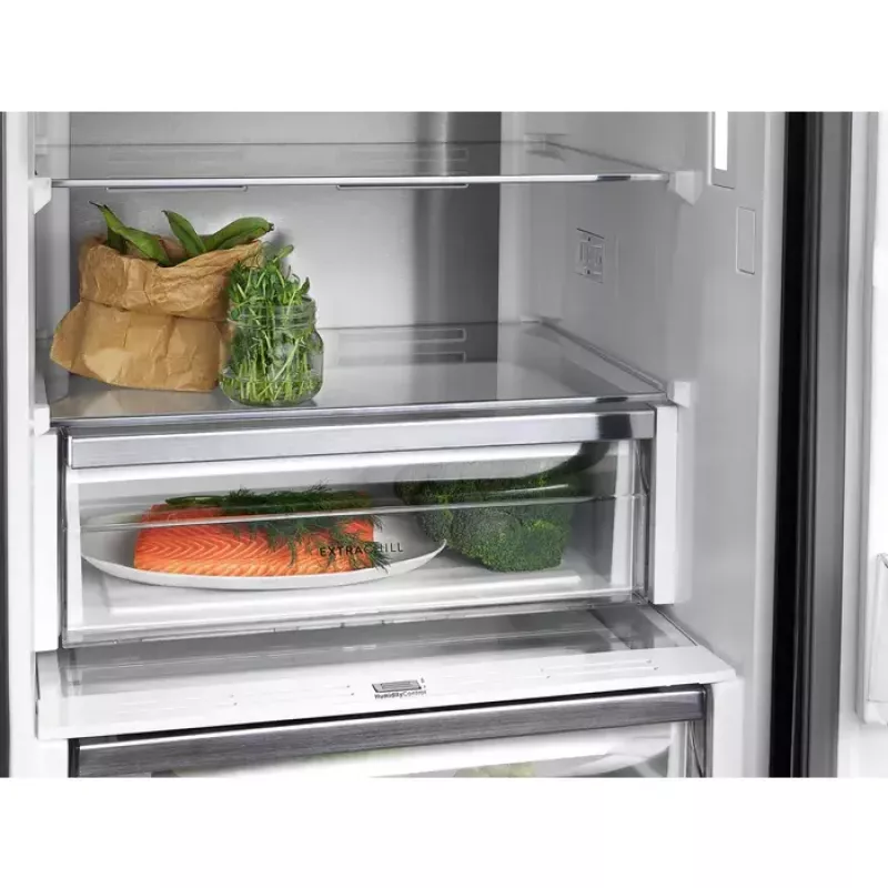 Electrolux LNT7ME36K2 fridge-freezer, 367 L (fridge 266 L, freezer 101 L), bottom freezer, No Frost, energy class E, black