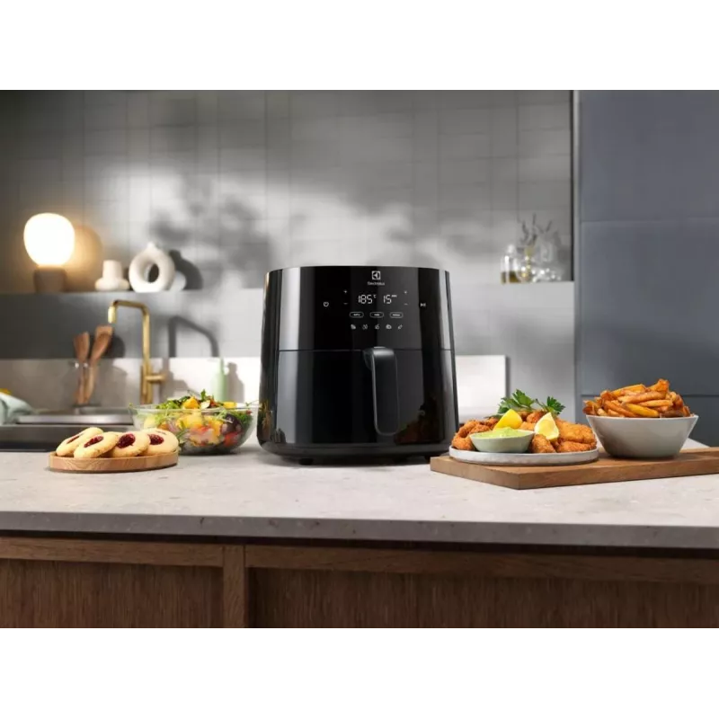 Hot air fryer Electrolux EAF7B – 6.8 L, 1800 W, touch control, 8 programs, max 200°C, black
