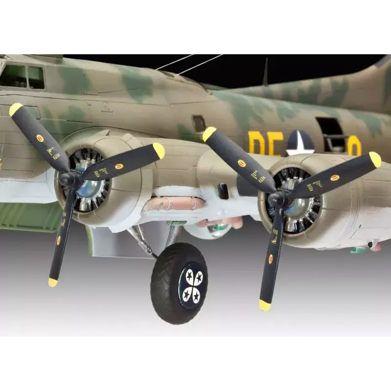 Fixed-wing aircraft model Revell B-17F Memphis Belle