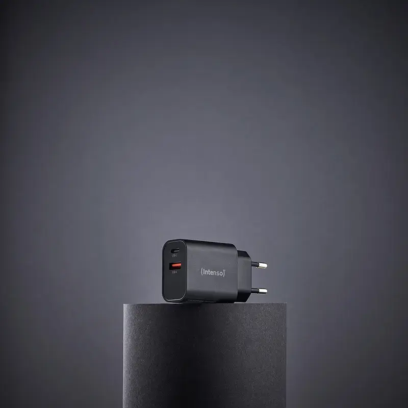 Power Adapter Intenso W30AC 30W USB-A USB-C Black