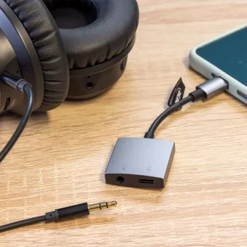 InLine USB-C Audio Adapter Cable, USB-C to 3.5mm Jack + PD 30W