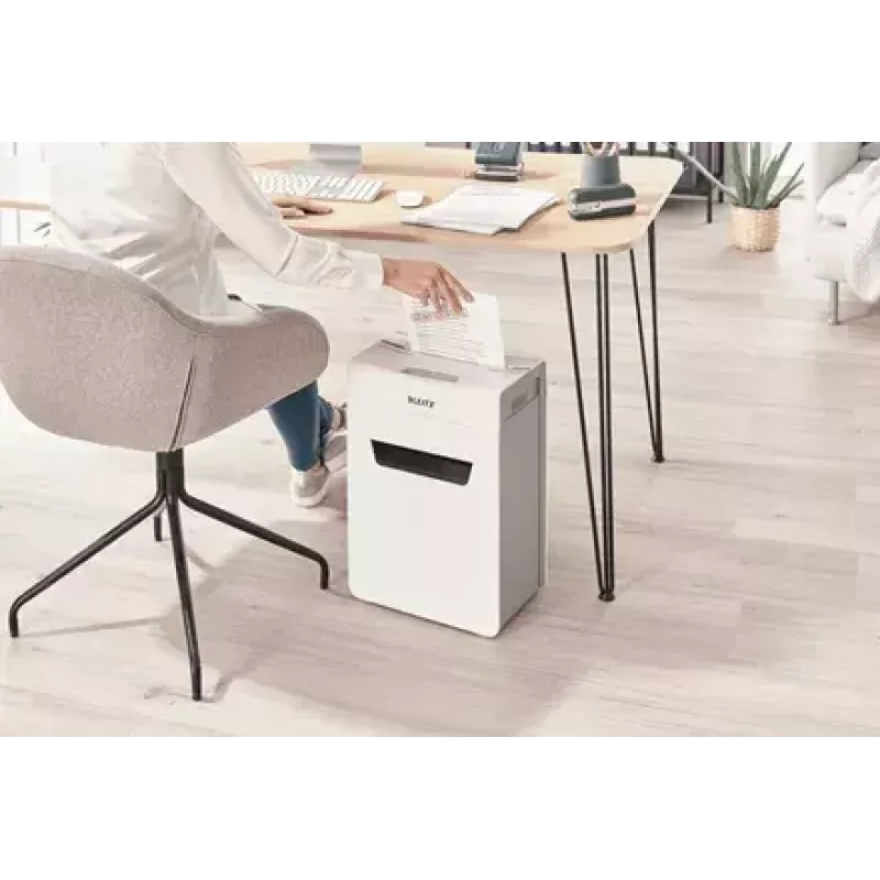 Paper Shredder LEITZ IQ Protect Premium 6M P5 — Micro-cut, 18 L, Touch control, 351×204×355 mm