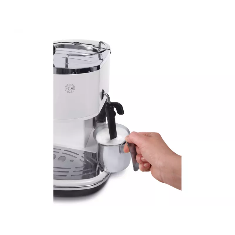 Espresso machine De’Longhi ECO 311.W — manual 15 bar, 1.4 L water tank, 2-cup, keep-warm, countertop