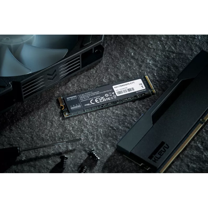 SSD disk KLEVV 1 TB M.2 2280 PCIe Gen3 NVMe K01TBM2SP0-C7T