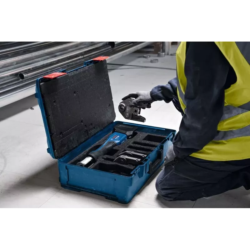Bosch Akku-Presswerkzeug GPT 18V-32 pipe power press