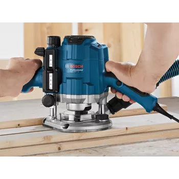 Bosch GOF 1250 CE Black, Blue 24000 RPM 1250 W