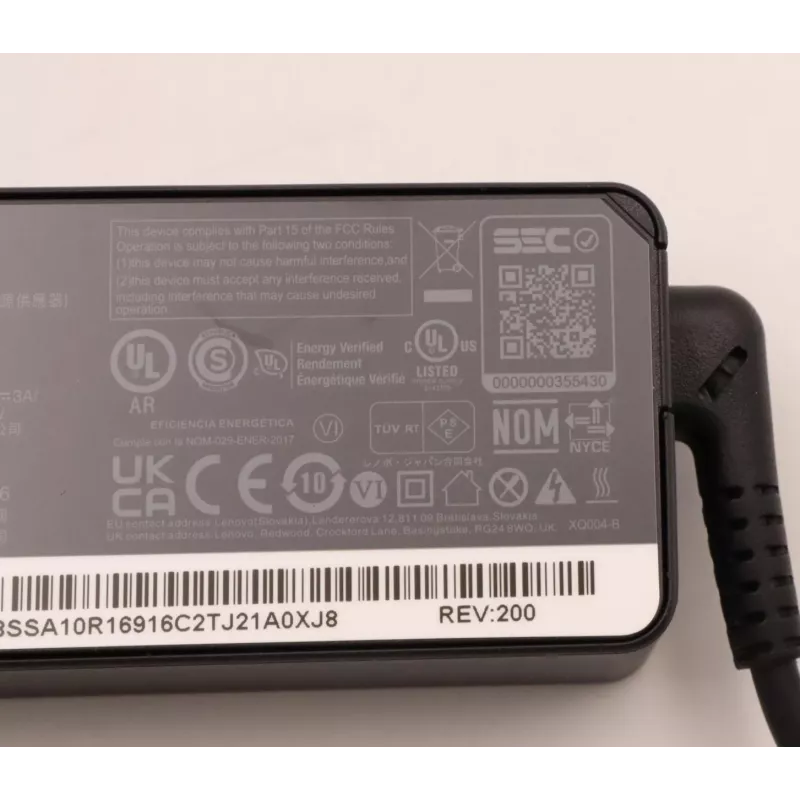 AC adapter Lenovo 45W USB-C 5A10W86249 — 45 W USB-C power supply for laptops and devices
