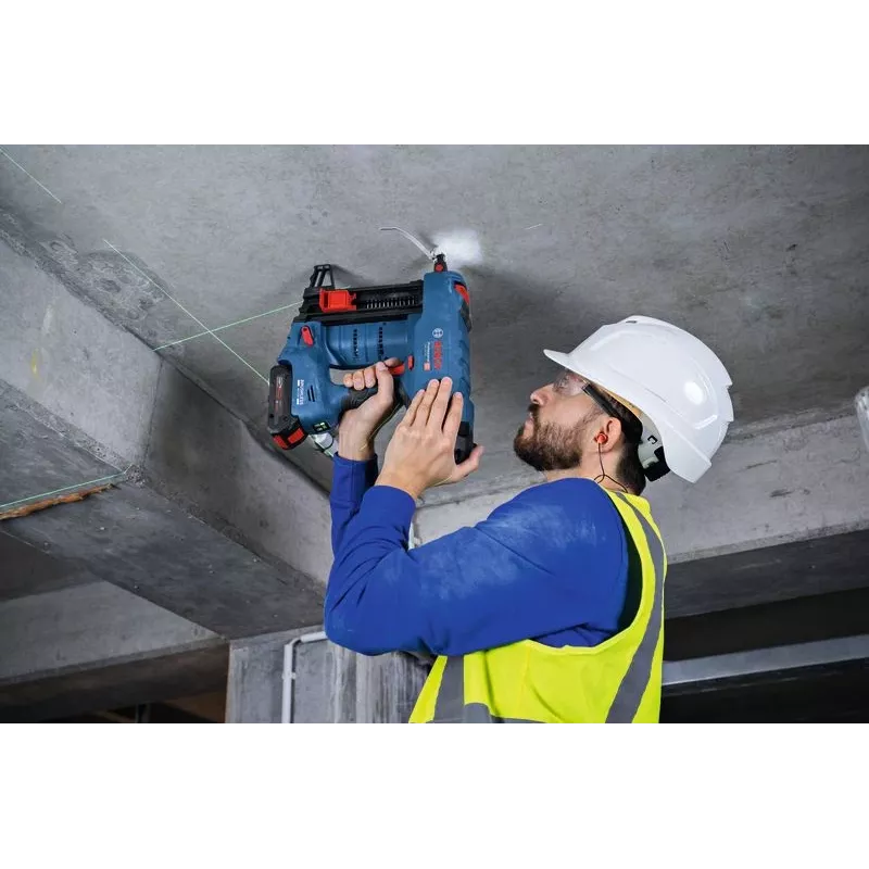Nailer Bosch GNB 18V-40 battery-powered 18V lightweight