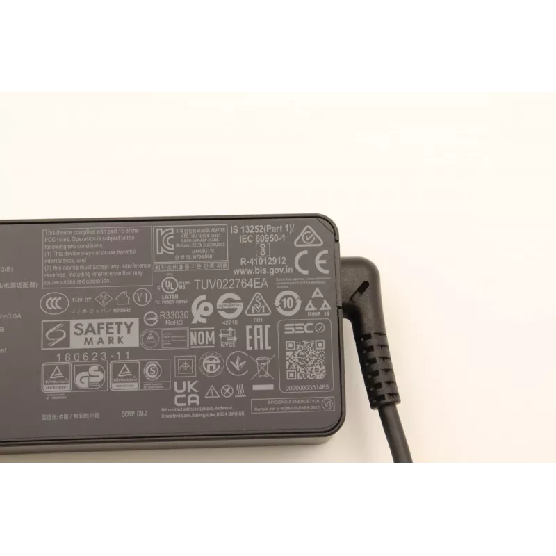 Lenovo 5A10W86250 power adapter/inverter Indoor 65 W Black