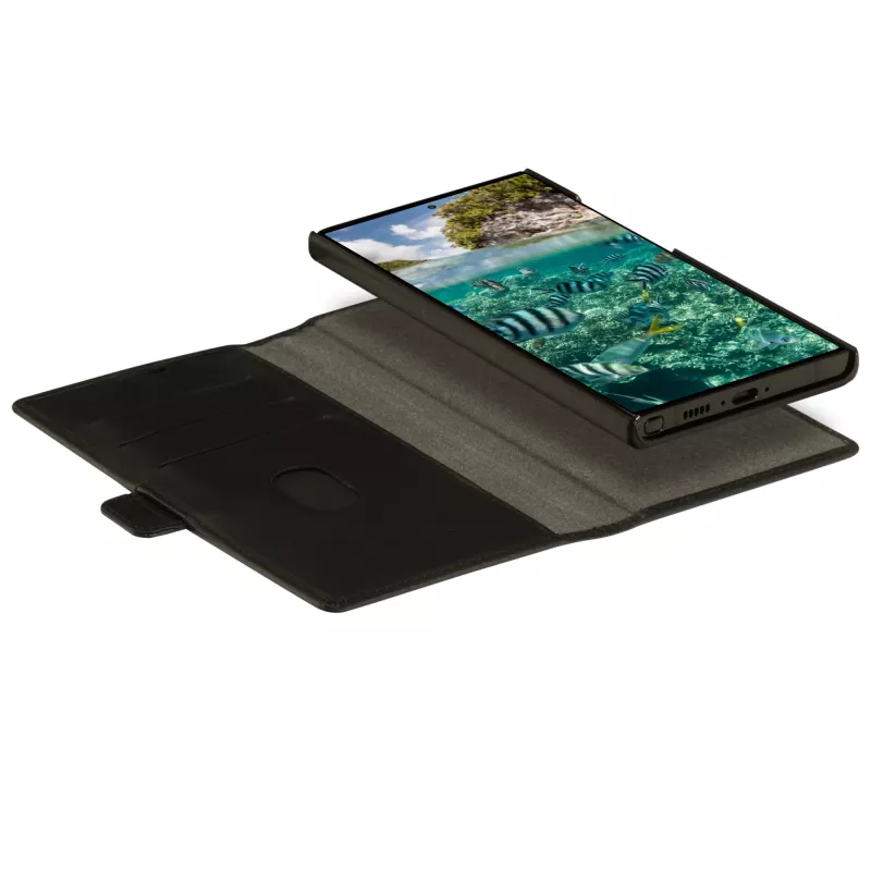 Folio phone case dbramante1928 Lynge for Samsung Galaxy S23 Ultra — black, 3 card pockets, fits 6.8 inch