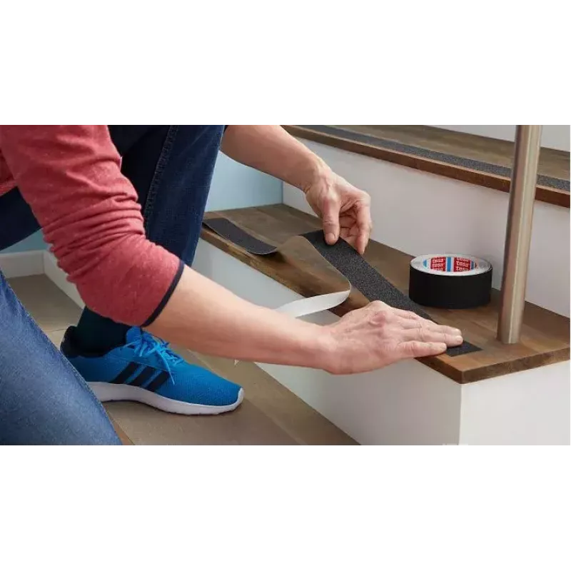 Non-slip bath strip TESA 55587-02 Black