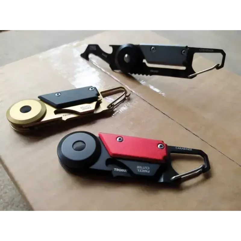Key carabin TROIKA KTL26-RD Black Red