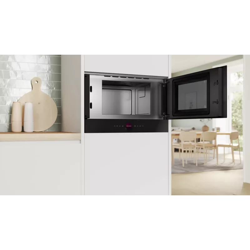 Bosch Serie 8 BFR7221B1 microwave Black Solo microwave Built-in 21 L 900 W
