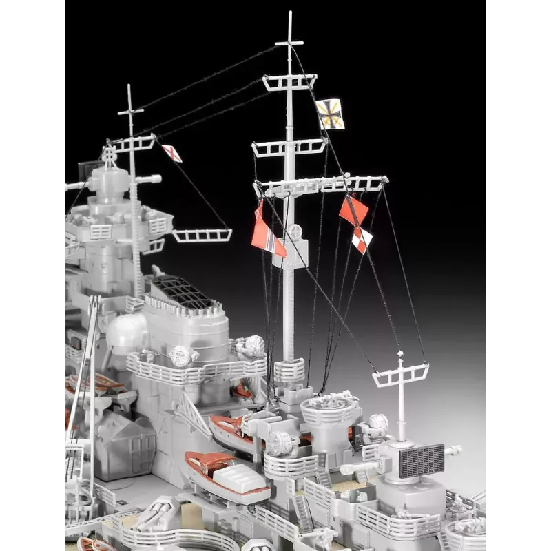 Naval ship model Revell Bismarck Assembly kit 1:350