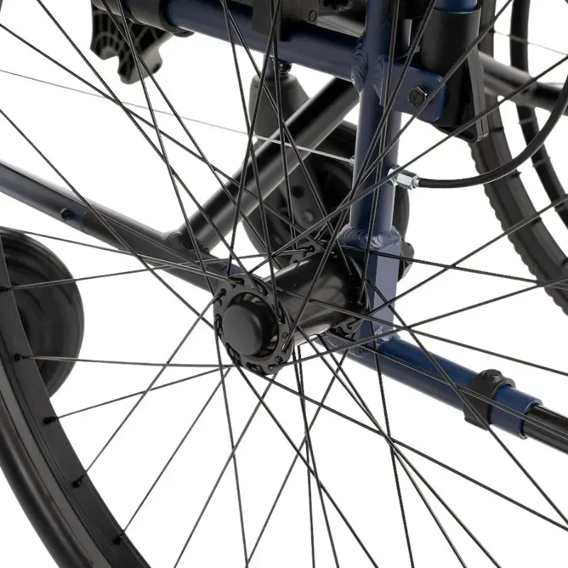 Lightweight alloy wheelchair MDH NAVY1 — aluminium frame, seat 46×42 cm, max user weight 120 kg, foldable, 14.7 kg