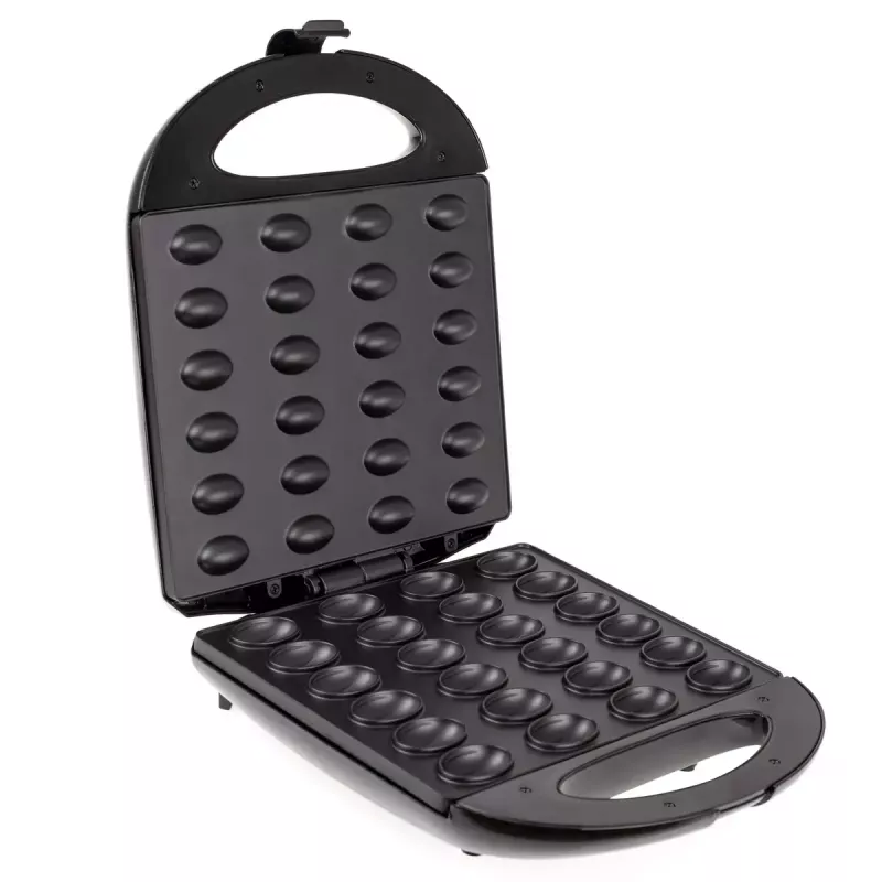 Waffle iron Mesko MS 3041 — 1600 W, black, makes 24 elliptical waffles (220–240 V)
