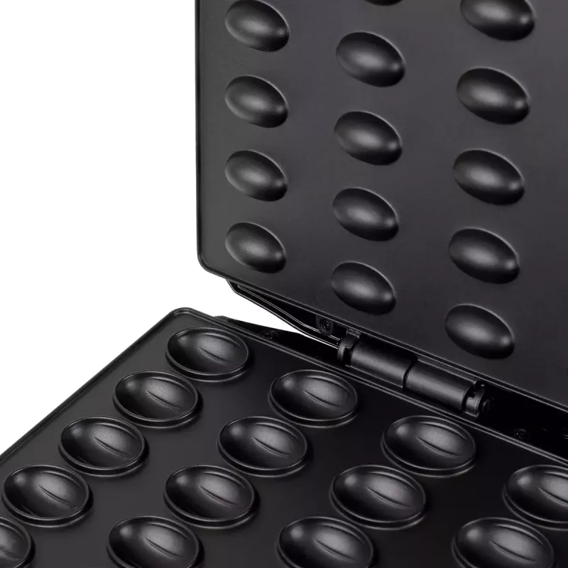 Waffle iron Mesko MS 3041 — 1600 W, black, makes 24 elliptical waffles (220–240 V)