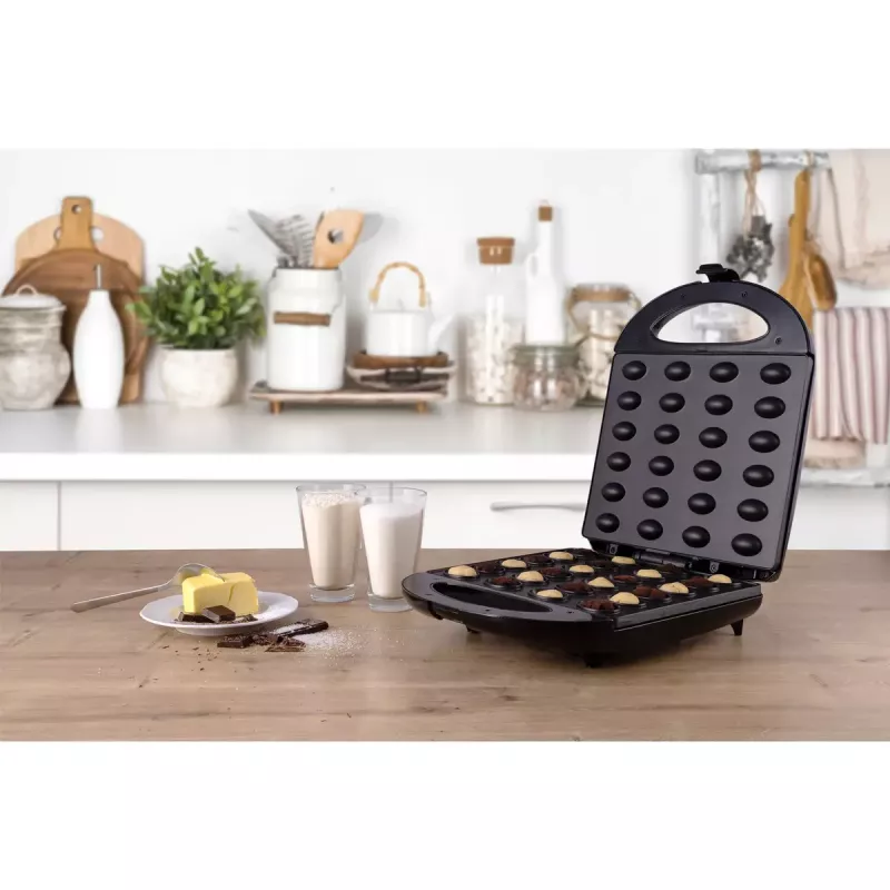 Waffle iron Mesko MS 3041 — 1600 W, black, makes 24 elliptical waffles (220–240 V)