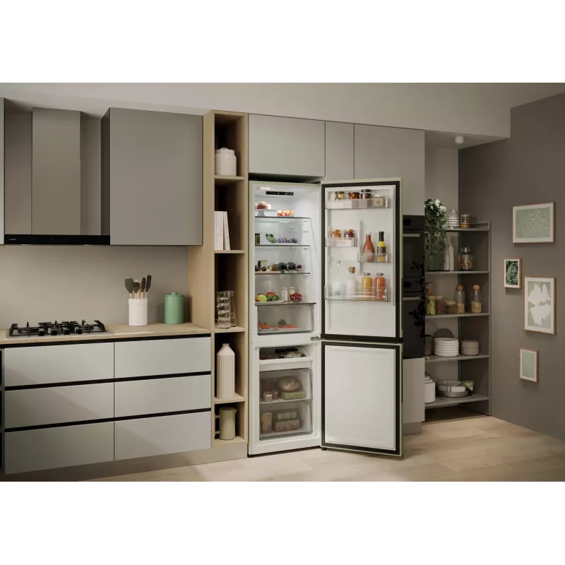 Candy CNCQ2T518EC Freestanding 279 L Cream
