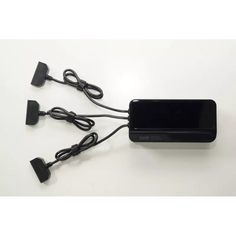 Charger Autel multi-charger for EVO Max series model 102002545 — 3-battery, USB-C, 120 W charging power, 100–240 V input