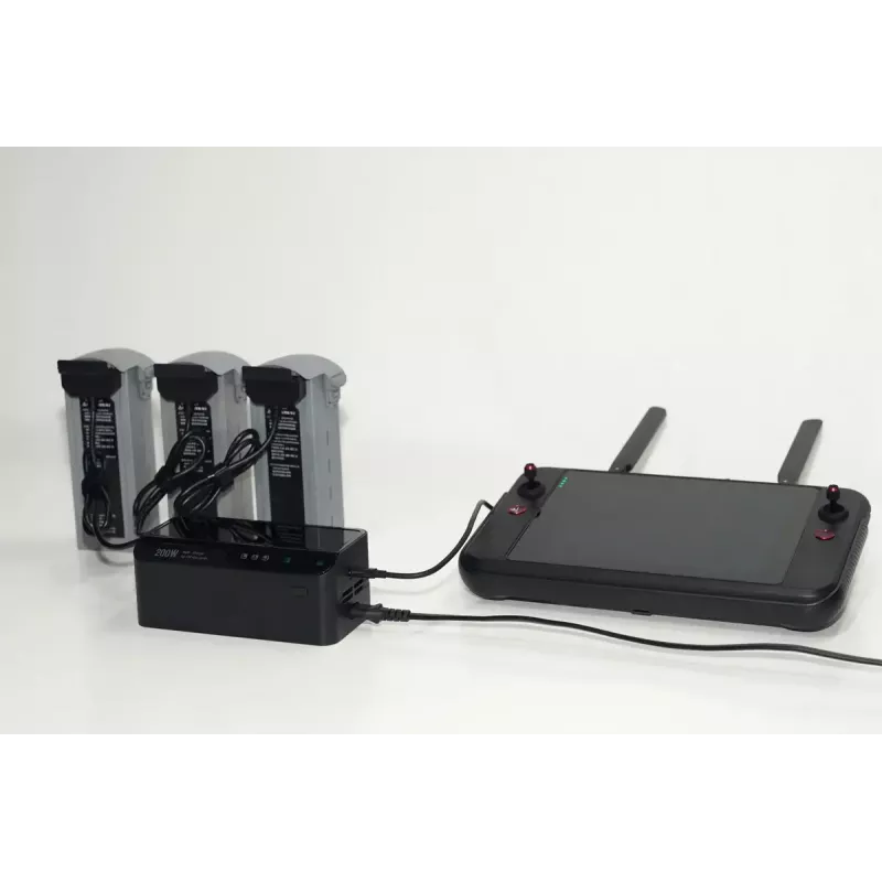 Charger Autel multi-charger for EVO Max series model 102002545 — 3-battery, USB-C, 120 W charging power, 100–240 V input