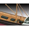 Fishing vessel model Revell North Sea Trawler