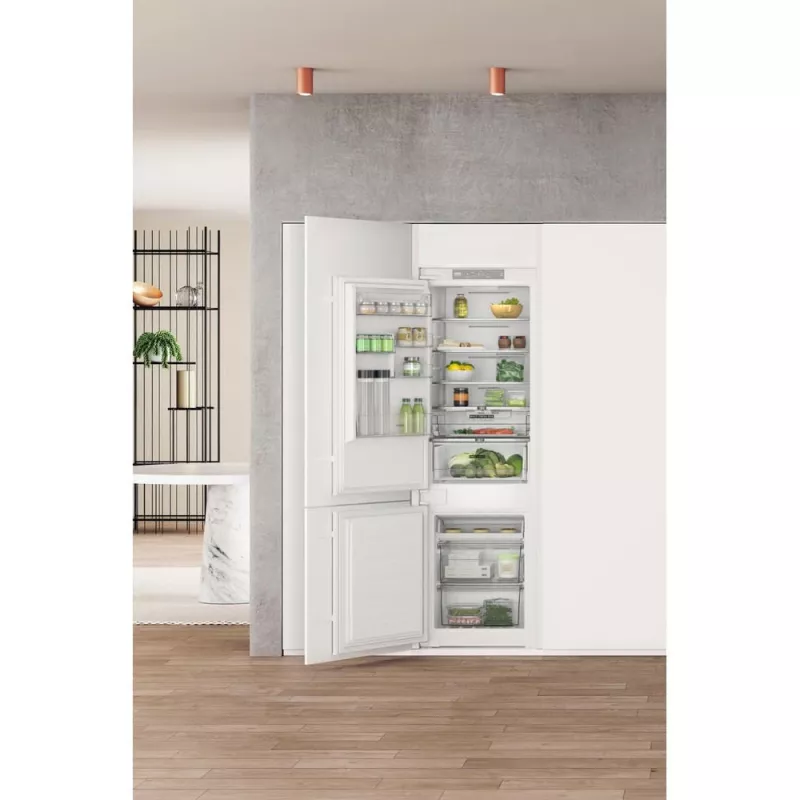 Whirlpool WHC18 T322 Built-in 250 L