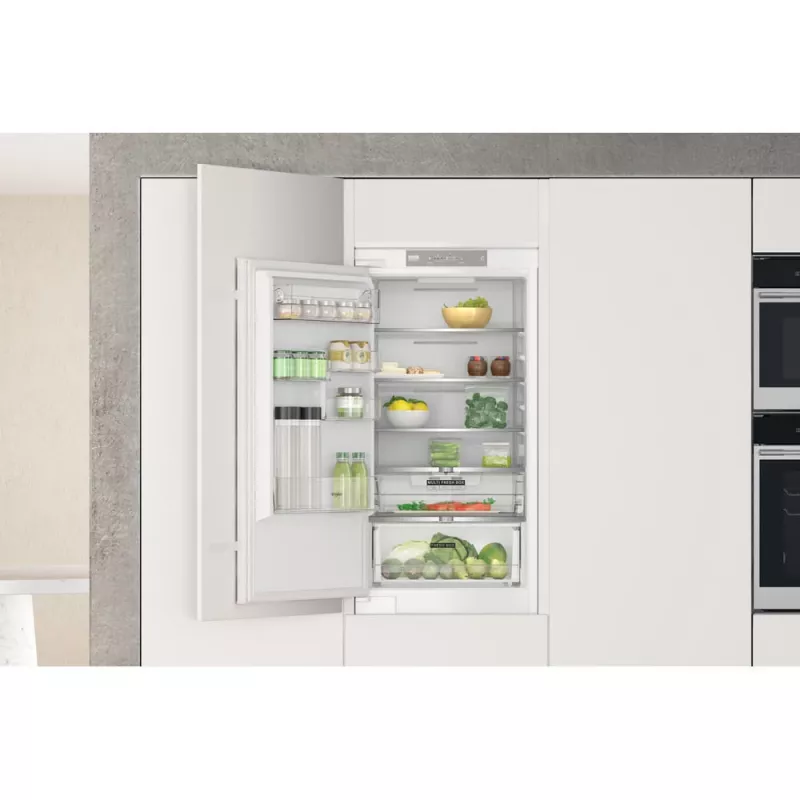 Whirlpool WHC18 T322 Built-in 250 L